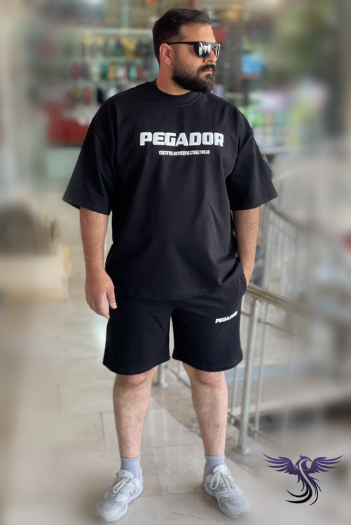 ست تیشرت شلوارک پگادور چاپدار مشکی نمای نزدیک